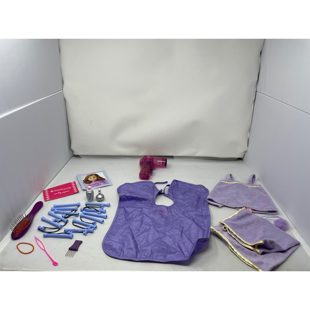 American Girl Salon Spa‎ Set w Hair Dryer Curlers Cape Robe Pajamas Accessories
